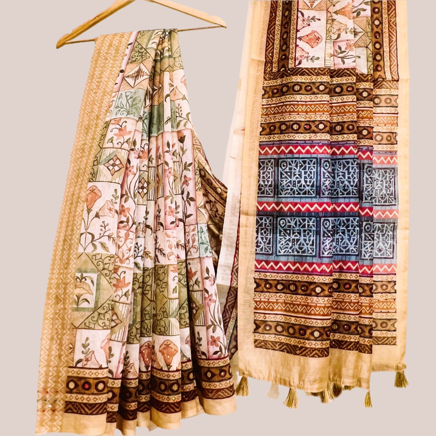 The TAJ Saree with floral and geometric pattern