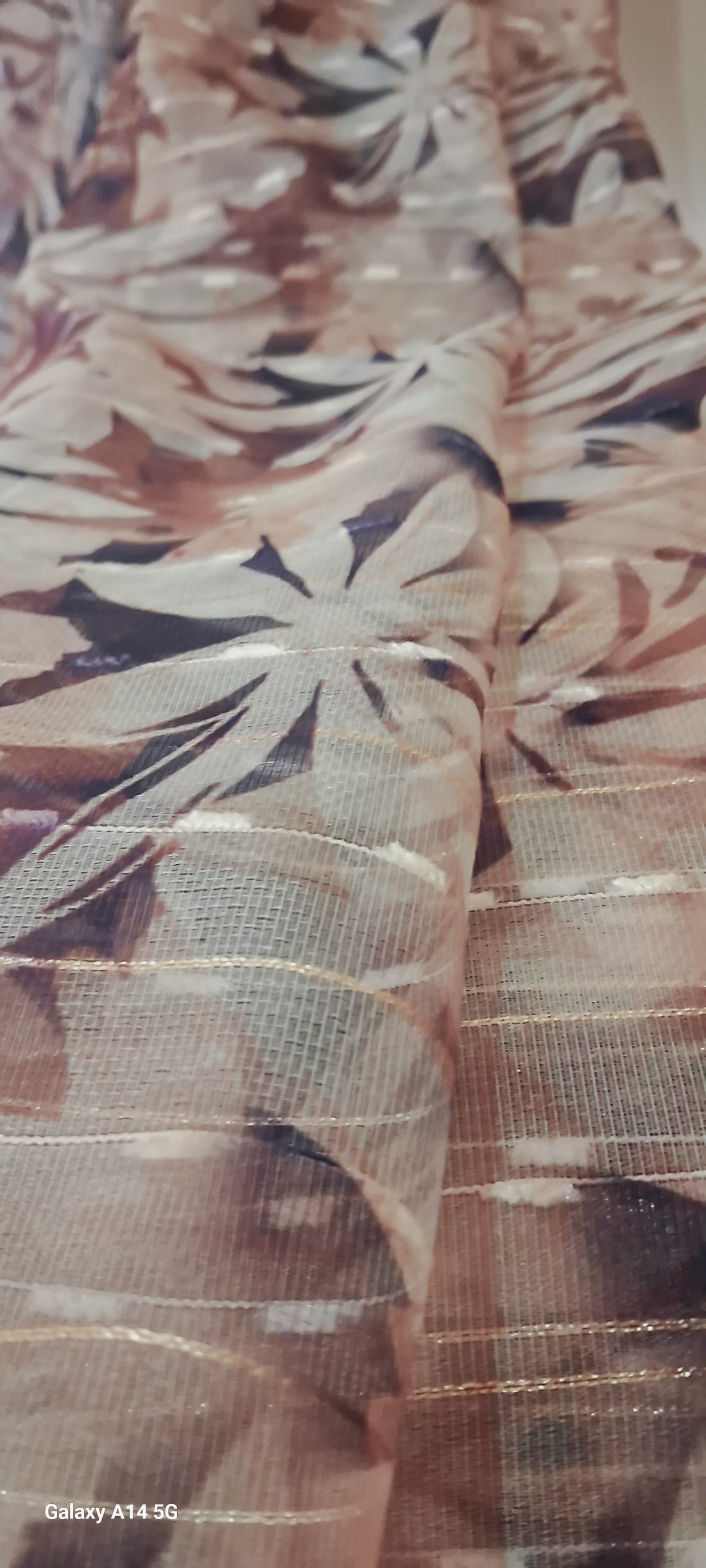 Daisy Floral print Saree